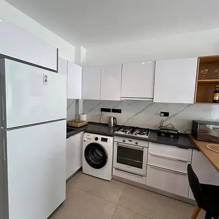 Apartman Pool And Sea View 1 Bed Spacious *