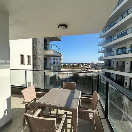 Pool And Sea View 1 Bed Spacious *
